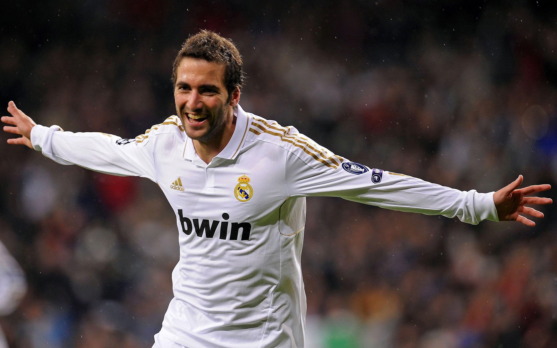 _旗帜飘扬的运动会：传递体育精神_，运动会传承的精神